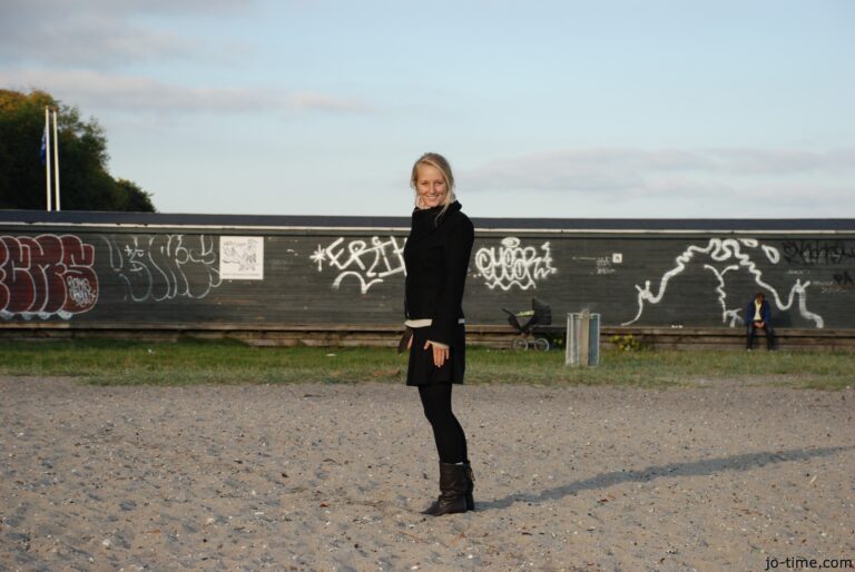 Unlocking My Private Locker: Seduced by Five College Hunks on a Deserted Beach Getaway